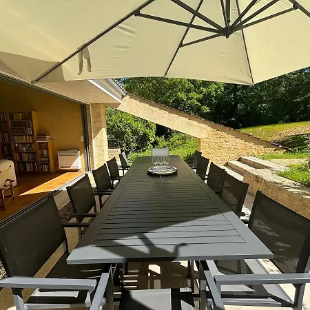 Casa de Férias Beytan Al Couder Stylish Architect House With Ac And Private Pool, Village Center, Golf Course And Dordogne River At Easy Walk Siorac-en-Périgord