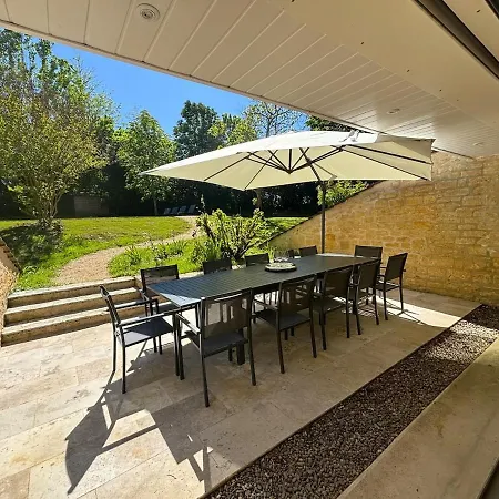 Casa de Férias Beytan Al Couder Stylish Architect House With Ac And Private Pool, Village Center, Golf Course And Dordogne River At Easy Walk